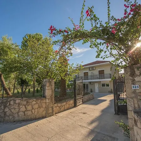 Alba Boutique Apartment Laganas